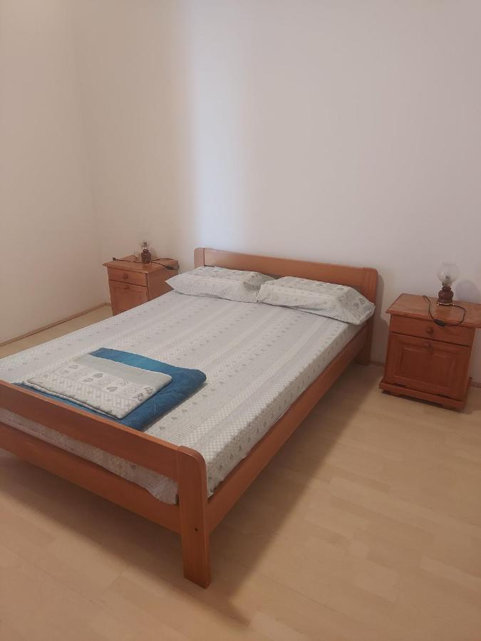 Apartments Vilanija Екстериор снимка