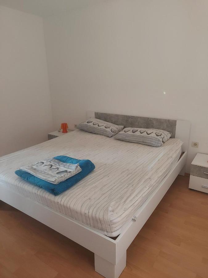 Apartments Vilanija Екстериор снимка