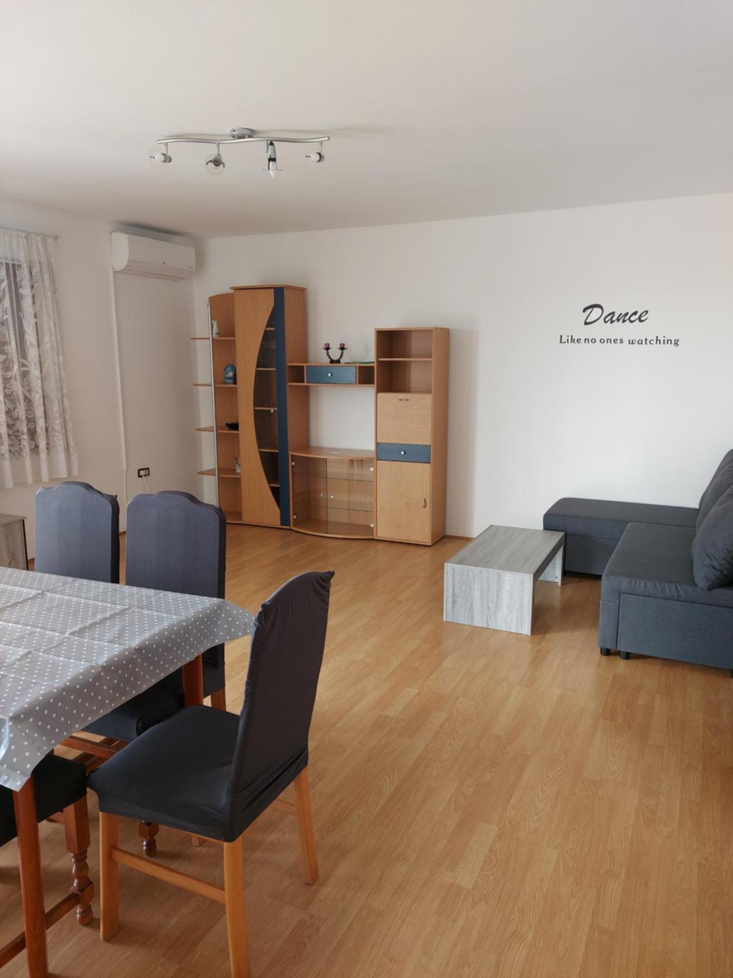 Apartments Vilanija Екстериор снимка