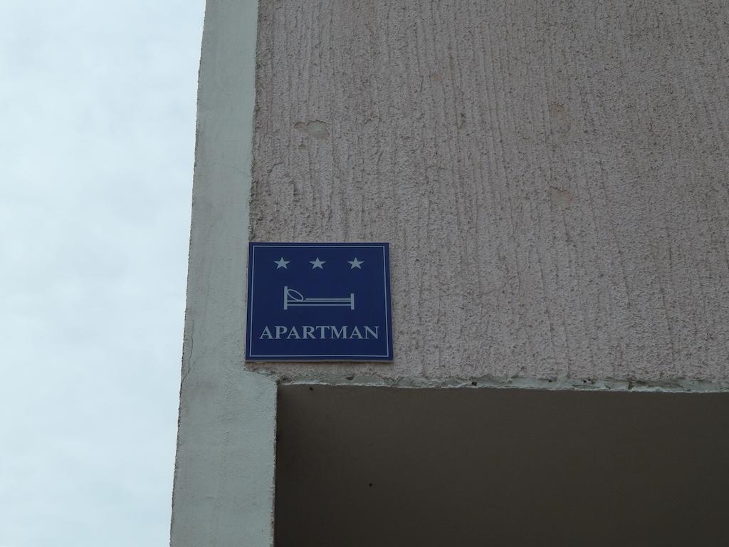 Apartments Vilanija Екстериор снимка